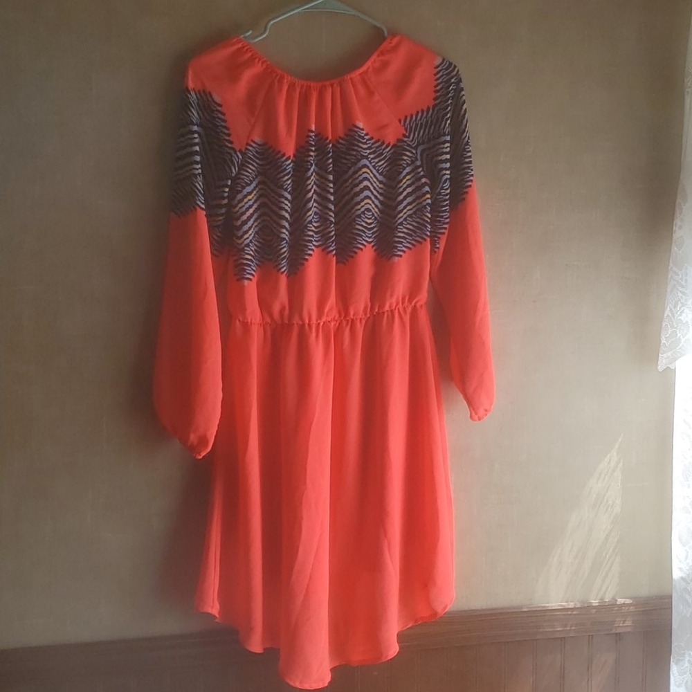 Dress - Picture 2 of 2